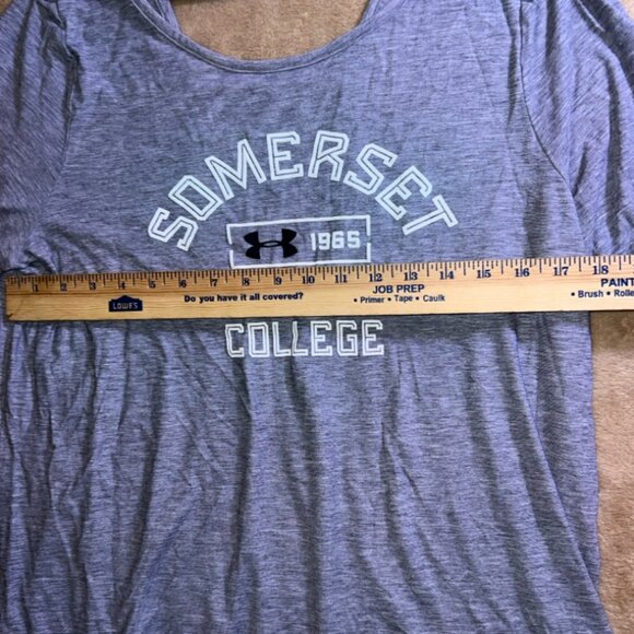 Somerset Community College Under Armor Athletic Grey Loose‎ Fit Top Sz. M (S) - Picture 4 of 6